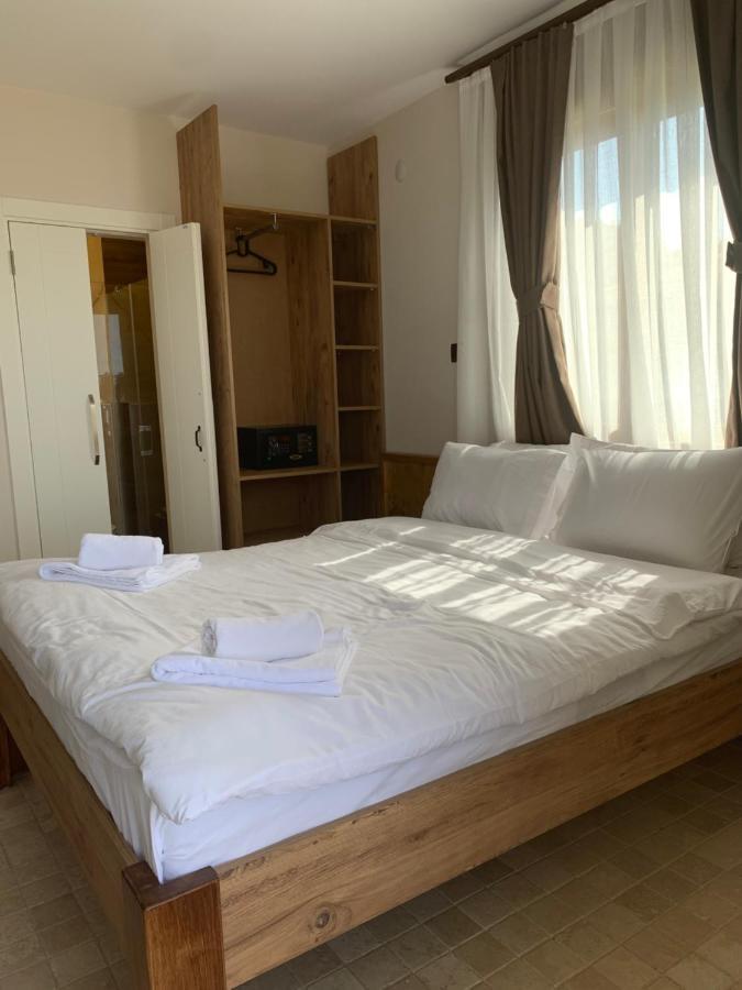Cesmekes Otel Екстер'єр фото