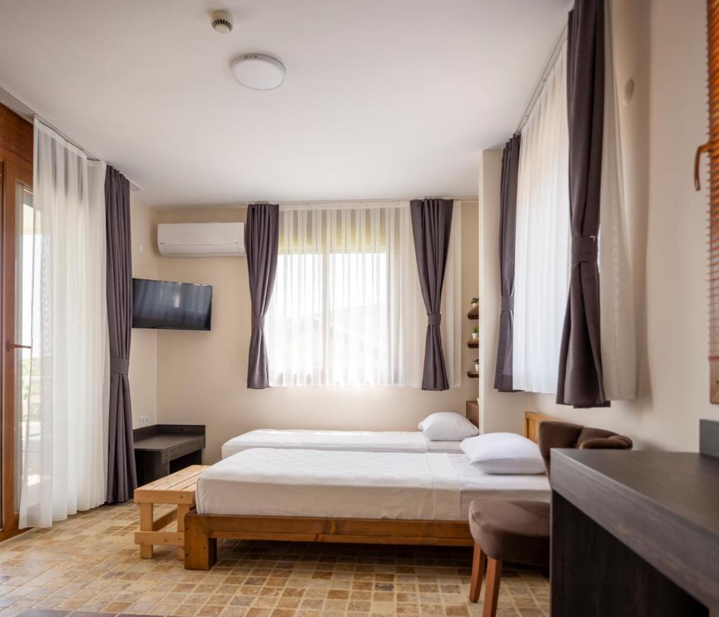 Cesmekes Otel Екстер'єр фото