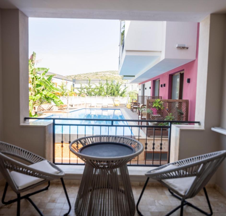 Cesmekes Otel Екстер'єр фото