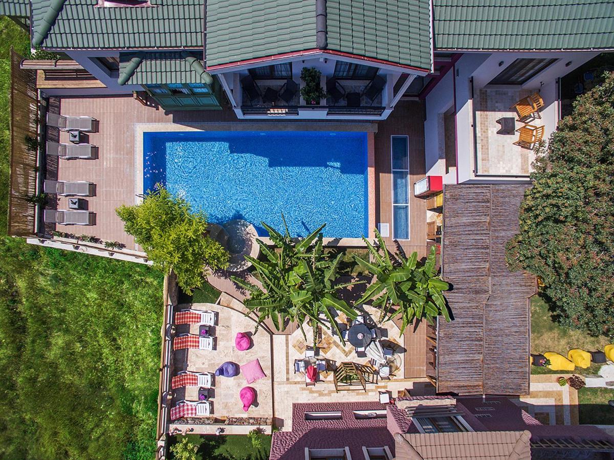 Cesmekes Otel Екстер'єр фото