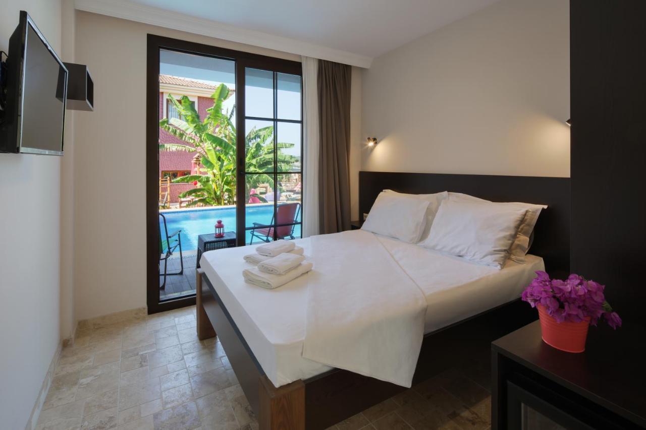 Cesmekes Otel Екстер'єр фото